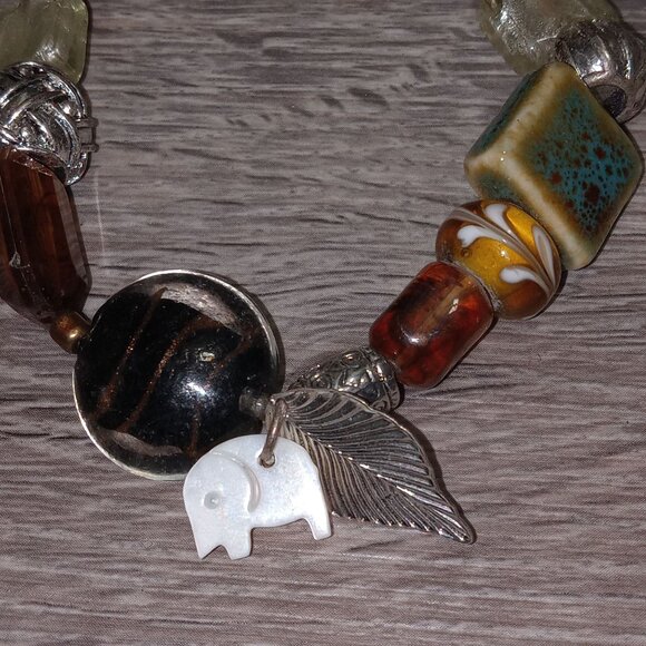 Vintage Beaded Stretch Bracelet With Elephant Charm & Mixed Beads Glass Boho - Picture 3 of 5